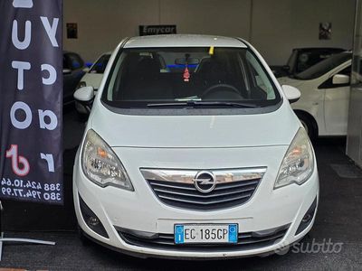 Usata Opel Meriva Cosmo 110 CV (80 kW) 2012 Bianco Monovolume