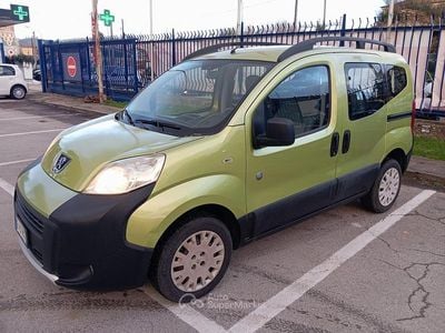 Usata Peugeot Bipper 75 CV (55 kW) 2011 Verde Monovolume