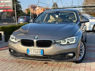 Usado BMW 318 Sport Line 150 CV (110 kW) 2016 Amarillo Berlina