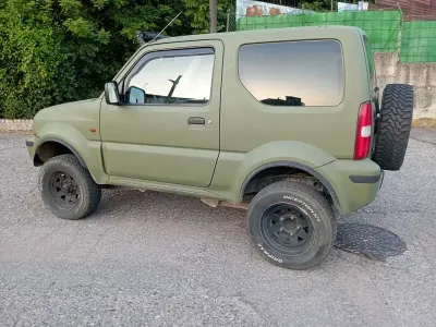 Usata Suzuki Jimny 82 CV (60 kW) 2001 Verde SUV
