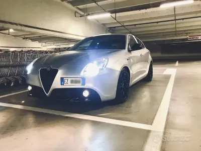 Usata Alfa Romeo Giulietta 109 CV (80 kW) 2015 Grigio Utilitaria