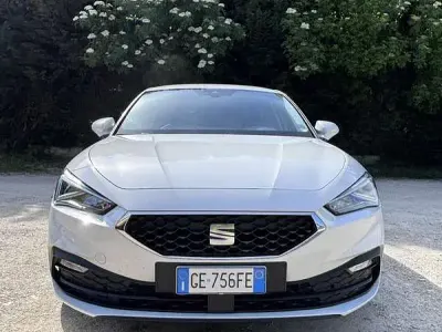 Usata Seat Leon Business 116 CV (85 kW) 2020 Bianco Berlina