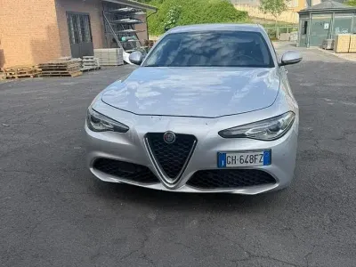 Second-hand Alfa Romeo Giulia 190 CP (139 kW) 2021 Gri Berlinǎ