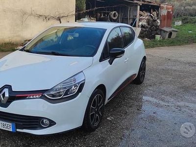 Bianco Usata 2014 Renault Clio IV Berlina | 6500 € (Buon prezzo)