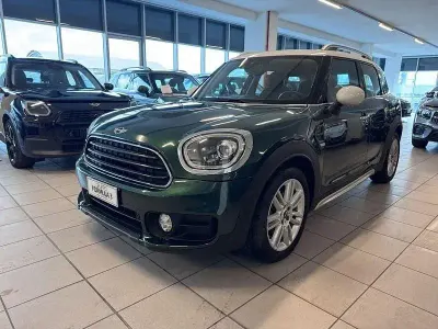 Usata Mini Cooper D Countryman Hype 149 CV (109 kW) 2017 Verde SUV