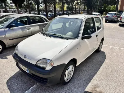 Usata Fiat 600 54 CV (39 kW) 2007 Bianco Utilitaria