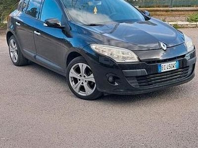 Usata Renault Mégane 110 CV (80 kW) 2010 Nero Berlina