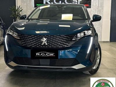 Usata Peugeot 3008 Allure 131 CV (96 kW) 2022 Verde SUV
