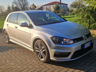 Brugt VW Golf VII R-line 140 HK (102 kW) 2015 Grå Sedan