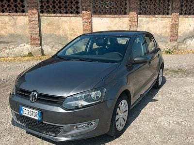 Begagnad VW Polo Comfortline 86 HK (63 kW) 2010 Grå Halvkombi