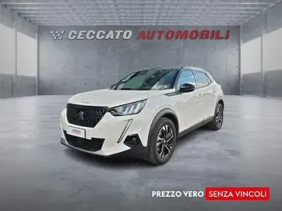 Usata Peugeot 2008 GT-line 131 CV (96 kW) 2020 Bianco SUV