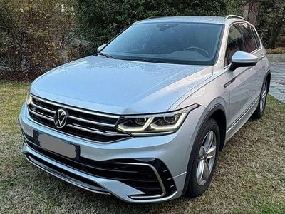 Usata VW Tiguan R-line 150 CV (110 kW) 2022 Argento SUV