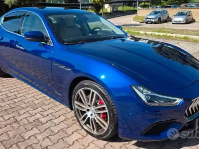 Usata Maserati Ghibli 275 CV (202 kW) 2020 Blu Berlina