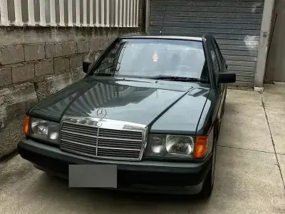 Usata Mercedes 190 109 CV (80 kW) 1991 Verde Berlina