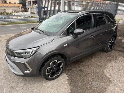 Usata Opel Crossland X Ultimate 130 CV (95 kW) 2023 Grigio SUV