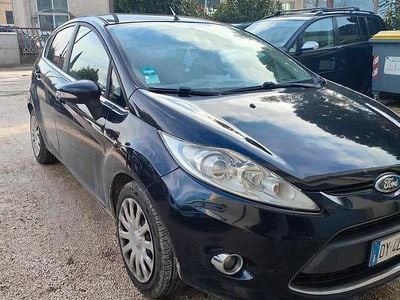 Usata Ford Fiesta 96 CV (70 kW) 2009 Blu Berlina
