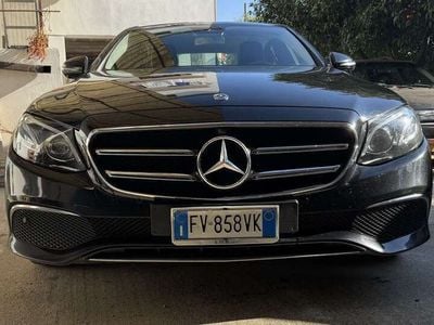 Mercedes E200