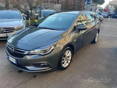 Usata Opel Astra 110 CV (80 kW) 2019 Grigio Station wagon
