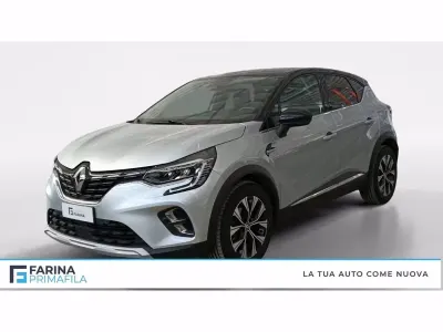 Usata Renault Captur Intens 101 CV (74 kW) 2022 Grigio chiaro tetto nero SUV