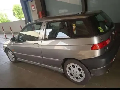 Usata Alfa Romeo 145 Quadrifoglio 150 CV (110 kW) 1995 Grigio Utilitaria