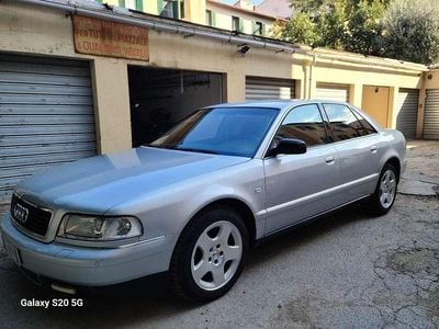 Usata Audi A8 Ambiente 224 CV (164 kW) 2001 Berlina