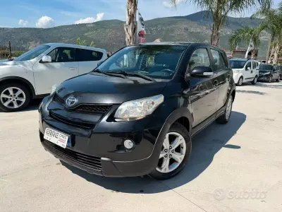 Usata Toyota Urban Cruiser 90 CV (66 kW) 2010 Nero Utilitaria