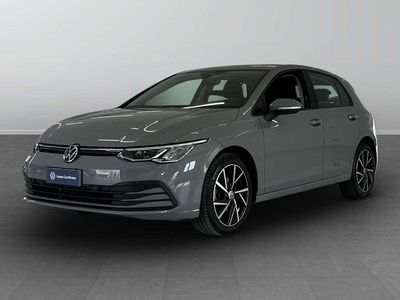 Usata VW Golf VIII Life 116 CV (85 kW) 2022 Moonstone grey Berlina