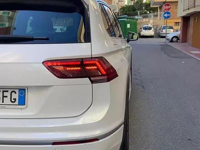 Usata VW Tiguan R-line 150 CV (110 kW) 2017 Bianco SUV