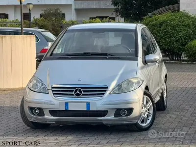 Usata Mercedes A180 Avantgarde 109 CV (80 kW) 2005 Grigio Berlina