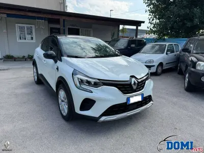 Usata Renault Captur Intens 101 CV (74 kW) 2022 Bianco SUV
