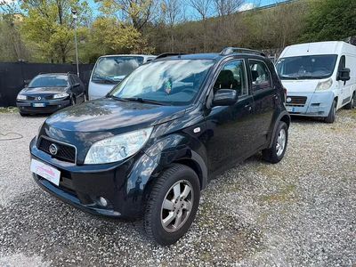 Usata Daihatsu Terios 86 CV (63 kW) 2006 Nero SUV