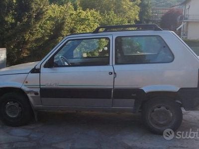 Usata Fiat Panda 4x4 Club 54 CV (39 kW) 1997 Argento Utilitaria