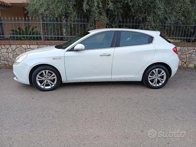 Usata Alfa Romeo Giulietta 109 CV (80 kW) 2012 Bianco Berlina