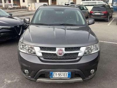 Usata Fiat Freemont Lounge 170 CV (125 kW) 2015 Grigio SUV