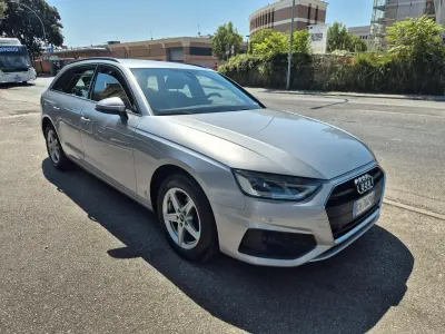 Usata Audi A4 Business 163 CV (119 kW) 2021 Argento Station wagon