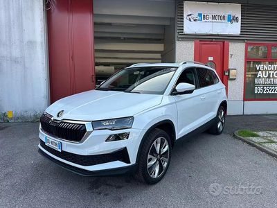 Usata Skoda Karoq Executive 150 CV (110 kW) 2024 Bianco SUV