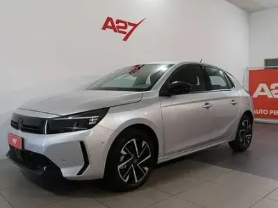 Usata Opel Corsa S 101 CV (74 kW) 2025 Argento Utilitaria