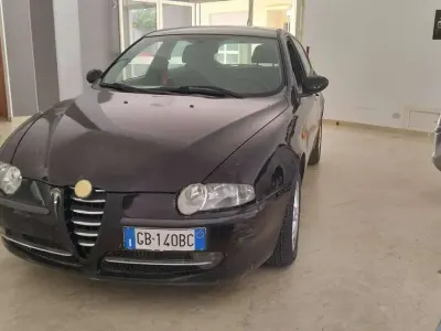 Usata Alfa Romeo 2000 116 CV (85 kW) 2003 Nero Berlina