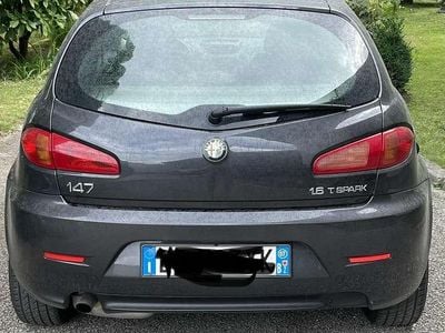 Begagnad Alfa Romeo 147 120 HK (88 kW) 2007 Svart Halvkombi