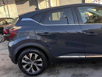 Usata Renault Captur 145 CV (106 kW) 2023 Blu SUV