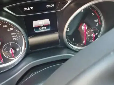 Usata Mercedes CLA180 109 CV (80 kW) 2017 Bianco Coupé