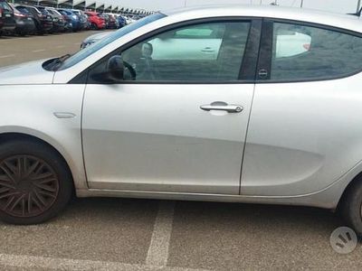 Usata Lancia Ypsilon 69 CV (50 kW) 2021 Utilitaria