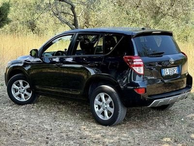 Blu/azzurro Usata 2011 Toyota RAV4 SUV | 9500 € (Buon prezzo)