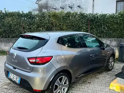 Usata Renault Clio IV 75 CV (55 kW) 2015 Grigio Berlina