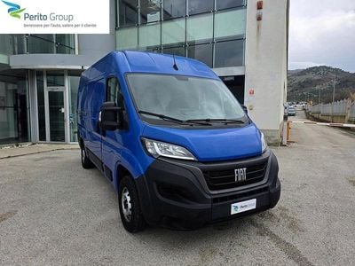 Usata Fiat Ducato 33 120 CV (88 kW) 2022 Blu / pastello Furgone
