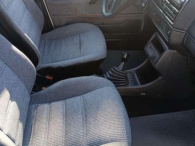 Usata VW Golf II 45 CV (33 kW) 1985 Bianco Utilitaria