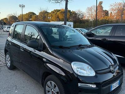 Usata Fiat Panda Lounge 69 CV (50 kW) 2017 Nero Utilitaria