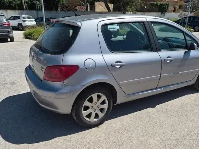 Brugt Peugeot 307 68 HK (50 kW) 2005 Grå Hatchback