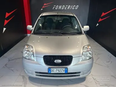 Usata Kia Picanto Spirit 61 CV (44 kW) 2007 Grigio Utilitaria