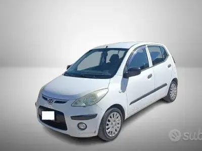 Usata Hyundai i10 Active 67 CV (49 kW) 2009 Bianco Utilitaria